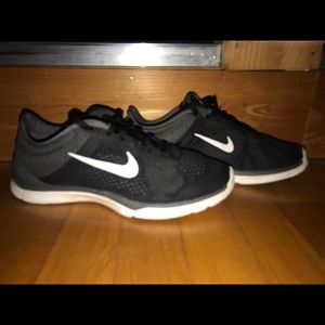 Nike women’s sneakers!